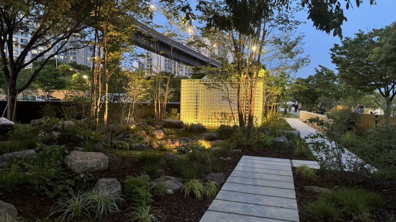 기업정원_C8_HDC현대산업개발_도심속의보석